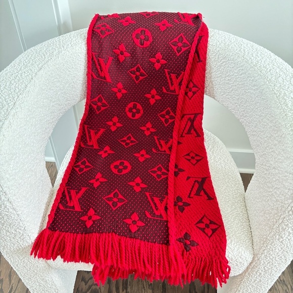 Louis Vuitton LV Monogram Logomania Wool Red Scarf - Picture 3 of 7